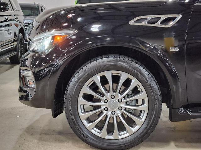 Photo of 2016 Black INFINITI QX80