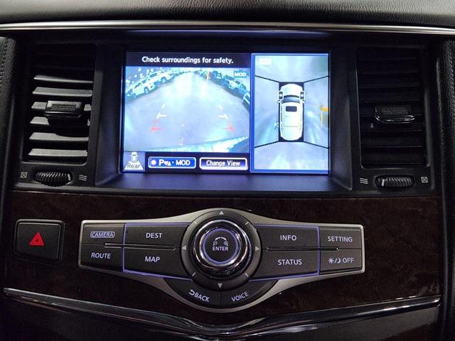 Photo of 2016 Black INFINITI QX80