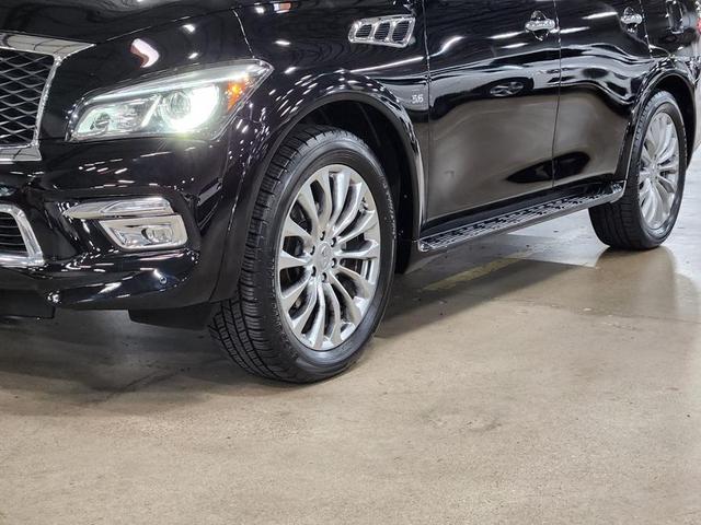 Photo of 2016 Black INFINITI QX80