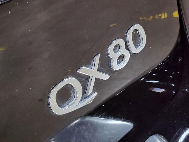 Photo of 2016 Black INFINITI QX80