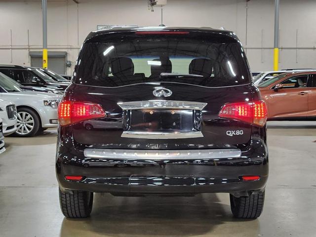 Photo of 2016 Black INFINITI QX80