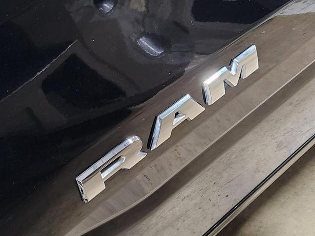 Photo of 2022 Black RAM 1500