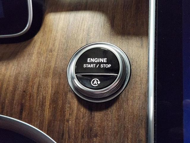 Photo of 2024 Black Mercedes-Benz C-Class