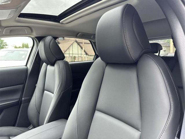 Photo of 2025 Snowflake White Pearl Mica Mazda CX-30