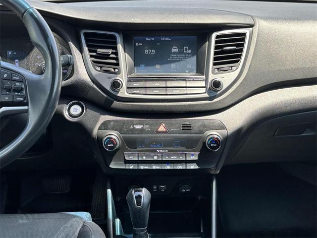 Photo of 2018 Black Noir Pearl Hyundai TUCSON