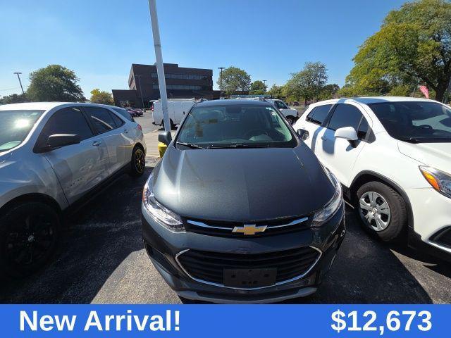 Photo of 2018 Nightfall Gray Chevrolet Trax