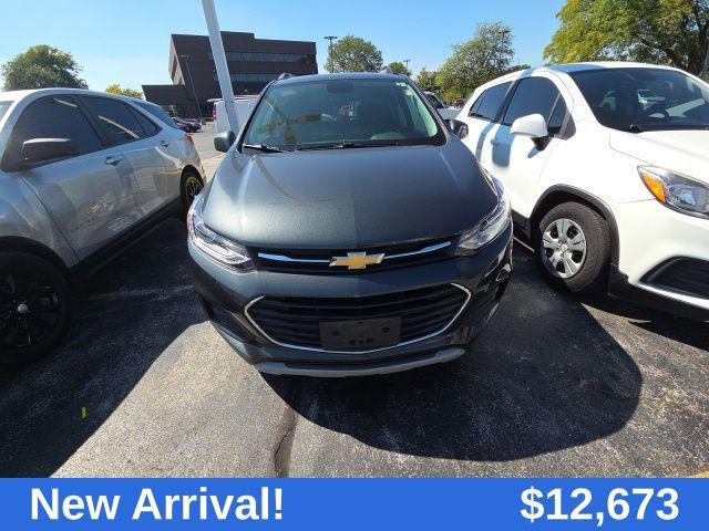 Photo of 2018 Nightfall Gray Chevrolet Trax