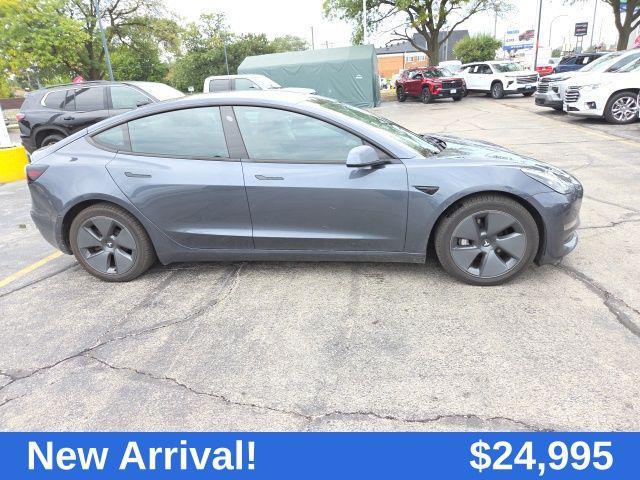 Photo of 2021 Black Tesla Model 3