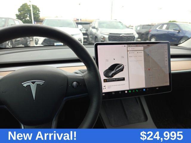 Photo of 2021 Black Tesla Model 3