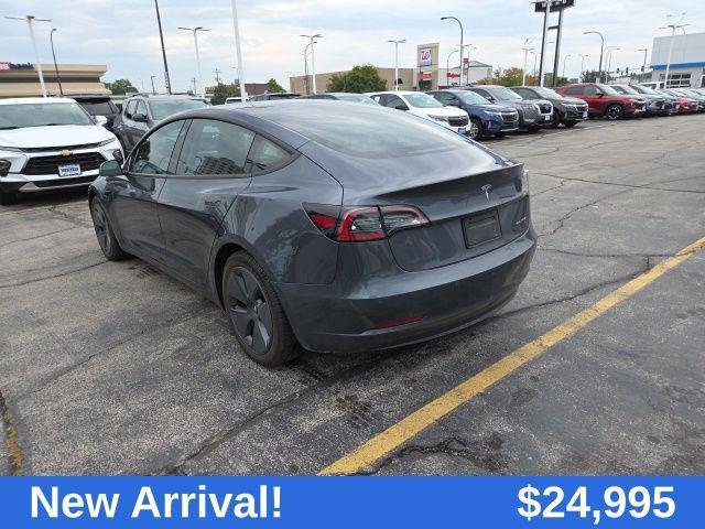 Photo of 2021 Black Tesla Model 3