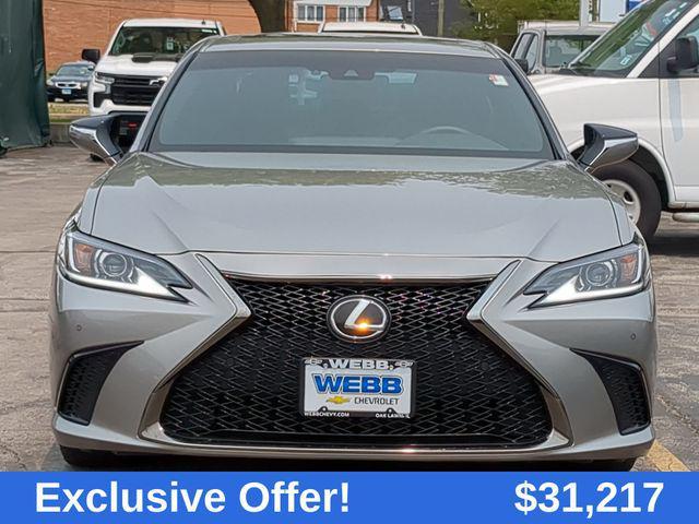 Photo of 2021 Atomic Silver Lexus ES 350