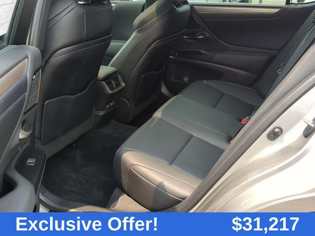 Photo of 2021 Atomic Silver Lexus ES 350