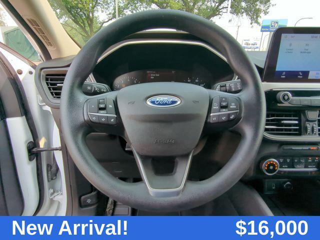 Photo of 2020 Oxford White Ford Escape