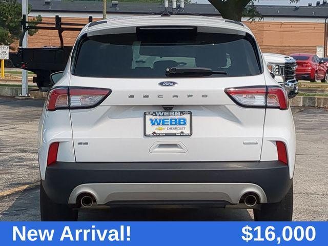 Photo of 2020 Oxford White Ford Escape