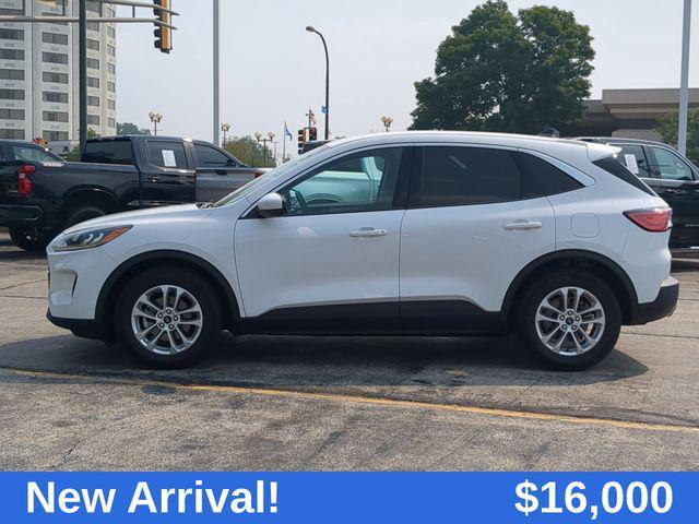 Photo of 2020 Oxford White Ford Escape