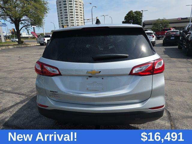 Photo of 2020 Silver Ice Metallic Chevrolet Equinox