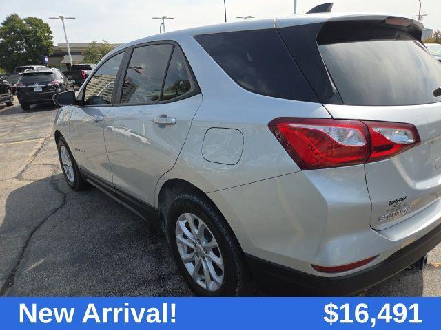 Photo of 2020 Silver Ice Metallic Chevrolet Equinox