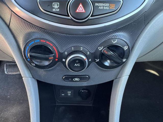 Photo of 2017 RED Hyundai Accent