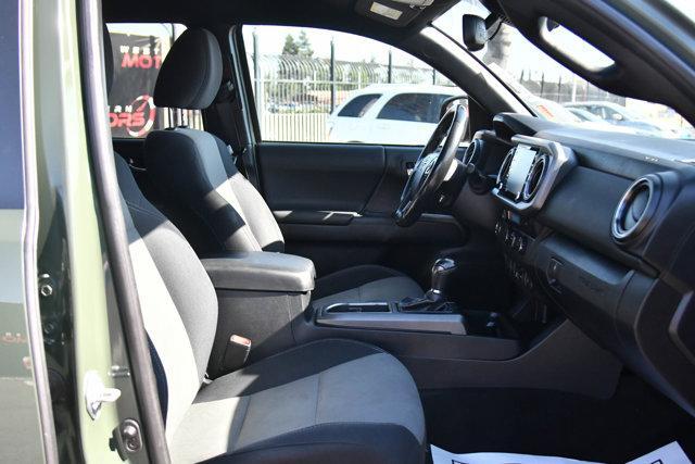 Photo of 2022 Green Toyota Tacoma