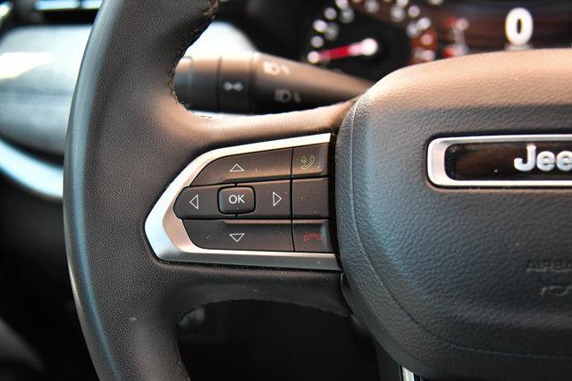 Photo of 2023 Bright White Clearcoat Jeep Compass