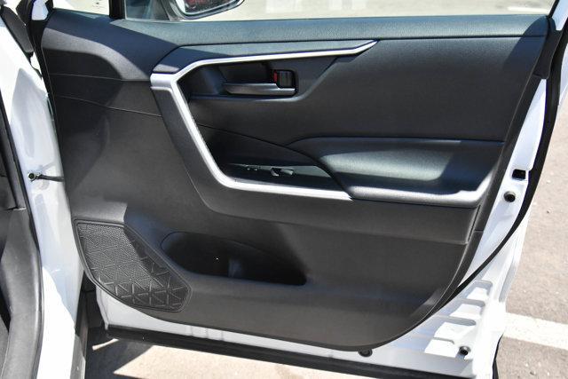 Photo of 2023 White Toyota RAV4 Hybrid