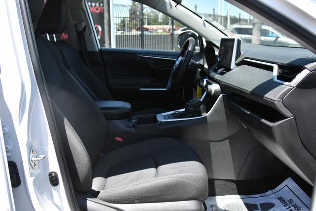 Photo of 2023 White Toyota RAV4 Hybrid