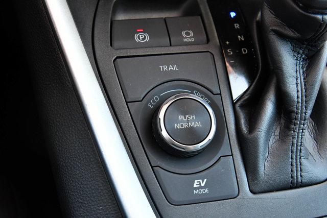 Photo of 2023 White Toyota RAV4 Hybrid