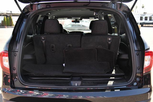 Photo of 2022 Black Honda Pilot