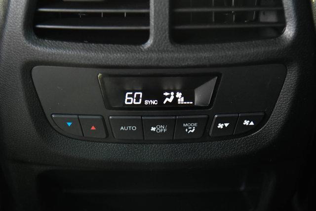 Photo of 2022 Black Honda Pilot