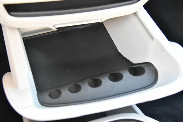 Photo of 2023 Velvet Red Pearlcoat Chrysler Pacifica