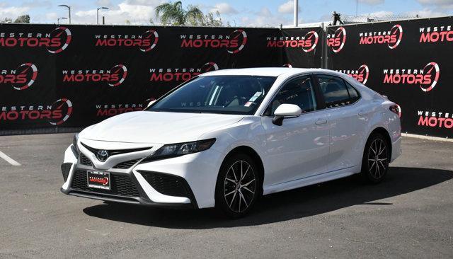 Photo of 2024 White Toyota Camry
