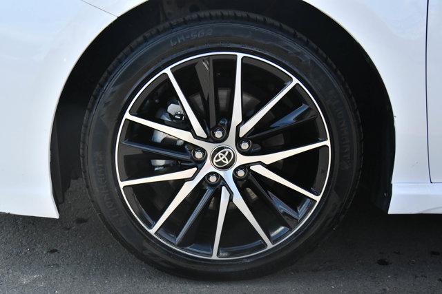 Photo of 2024 White Toyota Camry