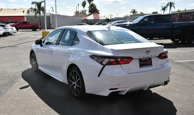 Photo of 2024 White Toyota Camry