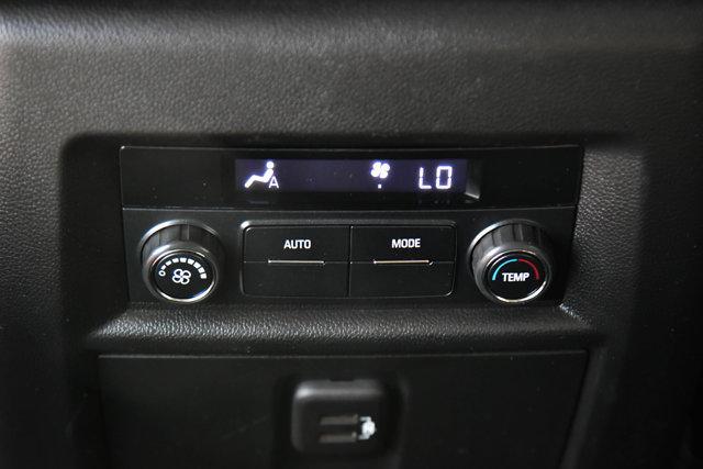 Photo of 2020 Silver Ice Metallic Chevrolet Traverse
