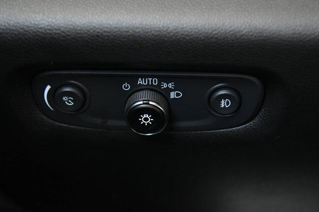 Photo of 2020 Silver Ice Metallic Chevrolet Traverse