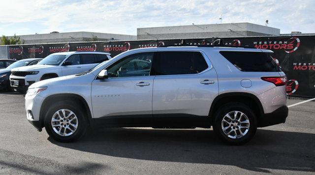 Photo of 2020 Silver Ice Metallic Chevrolet Traverse
