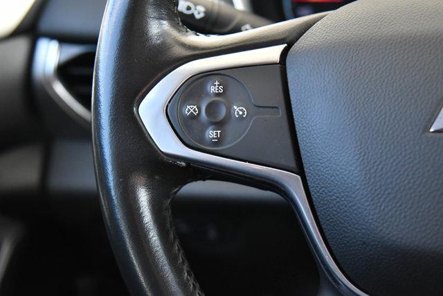 Photo of 2020 Silver Ice Metallic Chevrolet Traverse