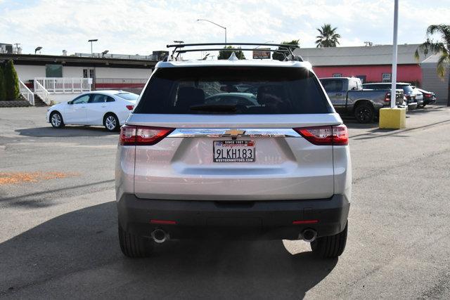 Photo of 2020 Silver Ice Metallic Chevrolet Traverse