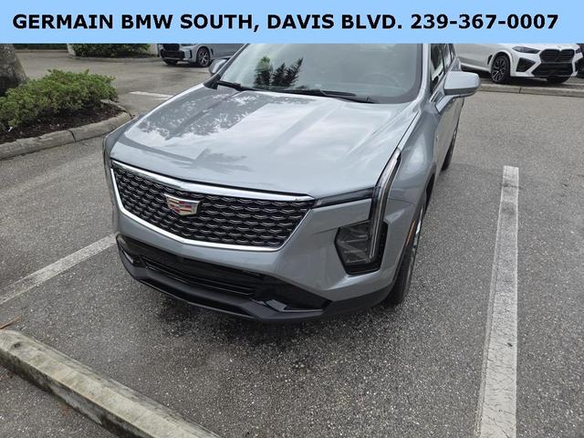 Photo of 2024 Silver Metallic Cadillac XT4