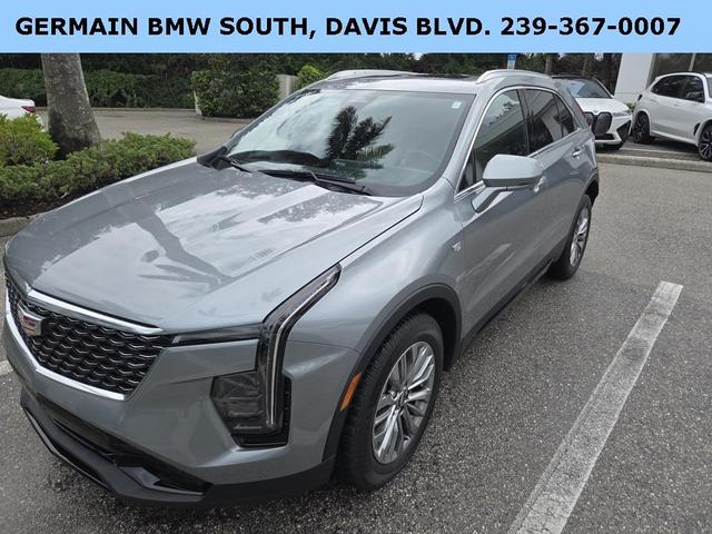 Photo of 2024 Silver Metallic Cadillac XT4