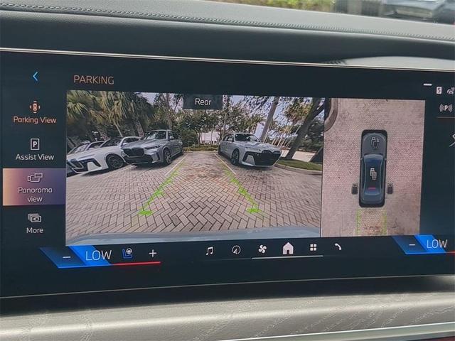 Photo of 2025 Brooklyn Gray Metallic BMW 760