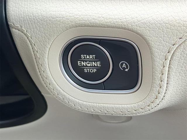 Photo of 2022 Black Mercedes-Benz GLE 350