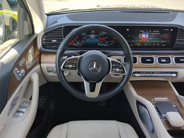 Photo of 2022 Black Mercedes-Benz GLE 350
