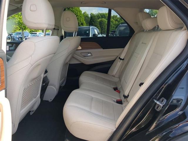 Photo of 2022 Black Mercedes-Benz GLE 350