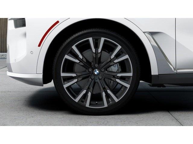 Photo of 2026 Mineral White Metallic BMW X7