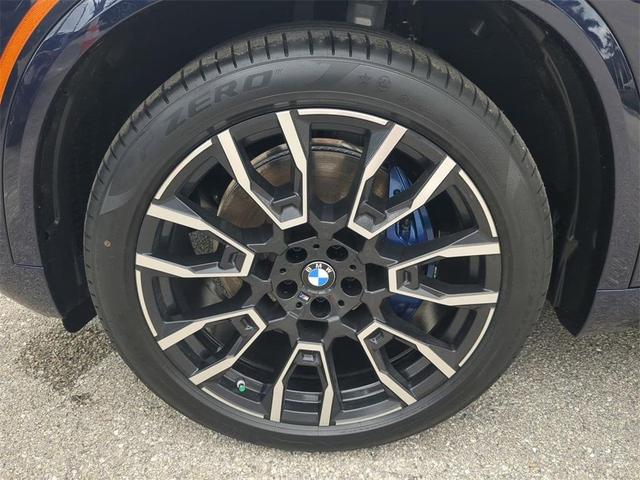 Photo of 2026 Tanzanite Blue II Metallic BMW X5