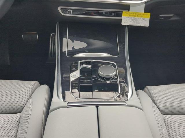 Photo of 2026 Tanzanite Blue II Metallic BMW X5