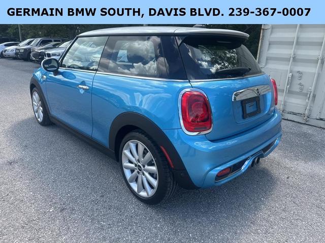 Photo of 2016 Electric Blue Metallic MINI Hardtop