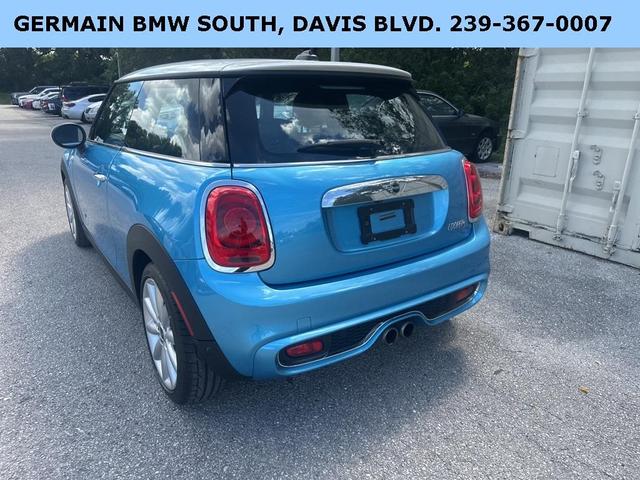Photo of 2016 Electric Blue Metallic MINI Hardtop