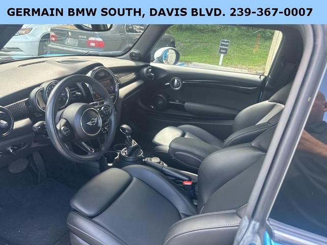 Photo of 2016 Electric Blue Metallic MINI Hardtop